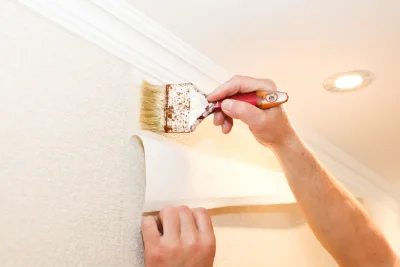 Pose de papier peint à Galan — revêtements muraux et toiles de verre